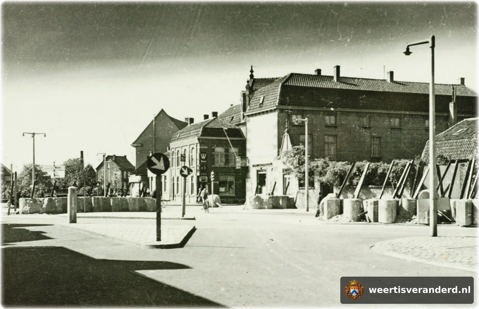 Betonversperringen op de Langpoort