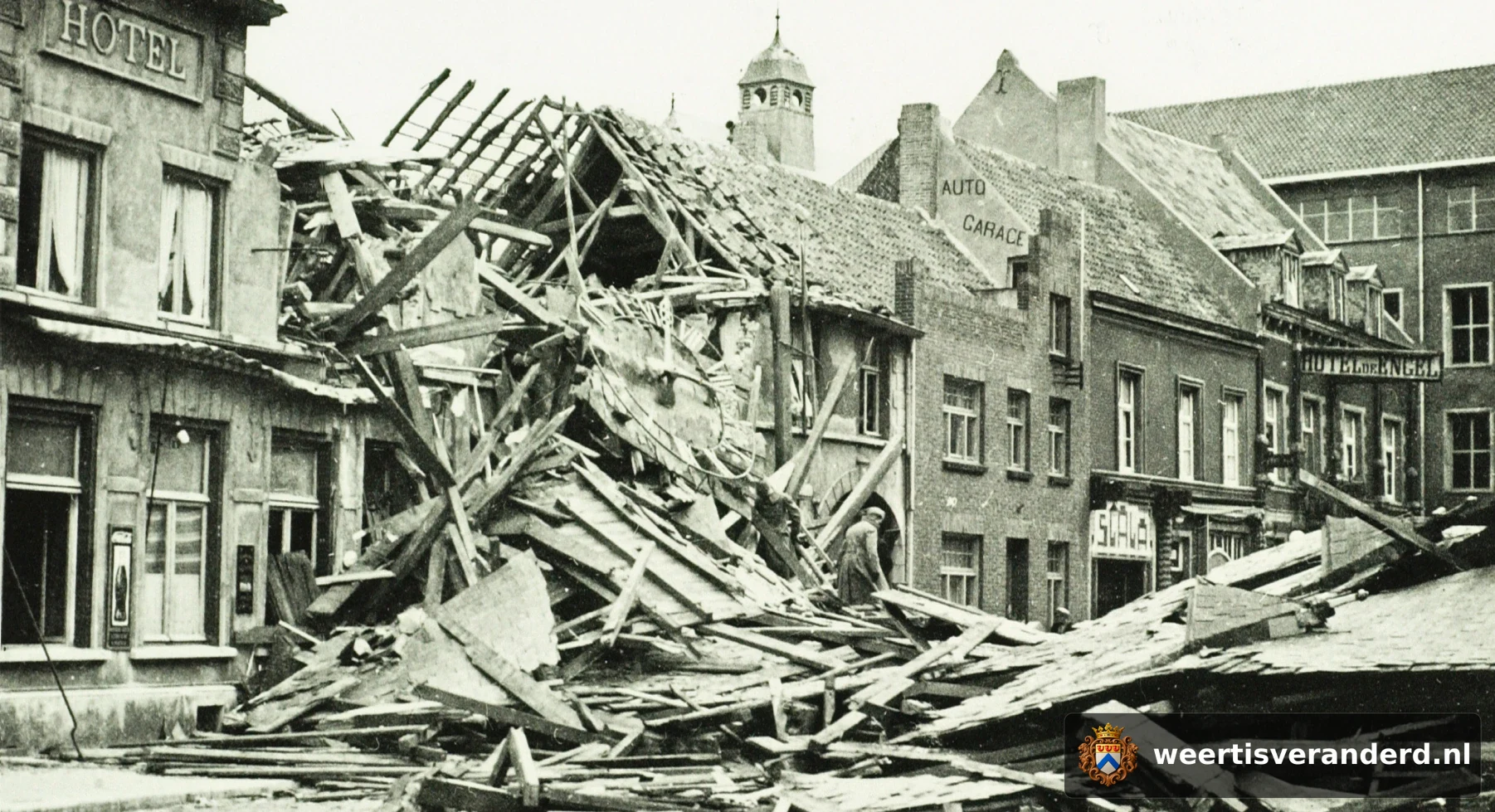 Stormschade aan de Martinustoren en Korenmarkt