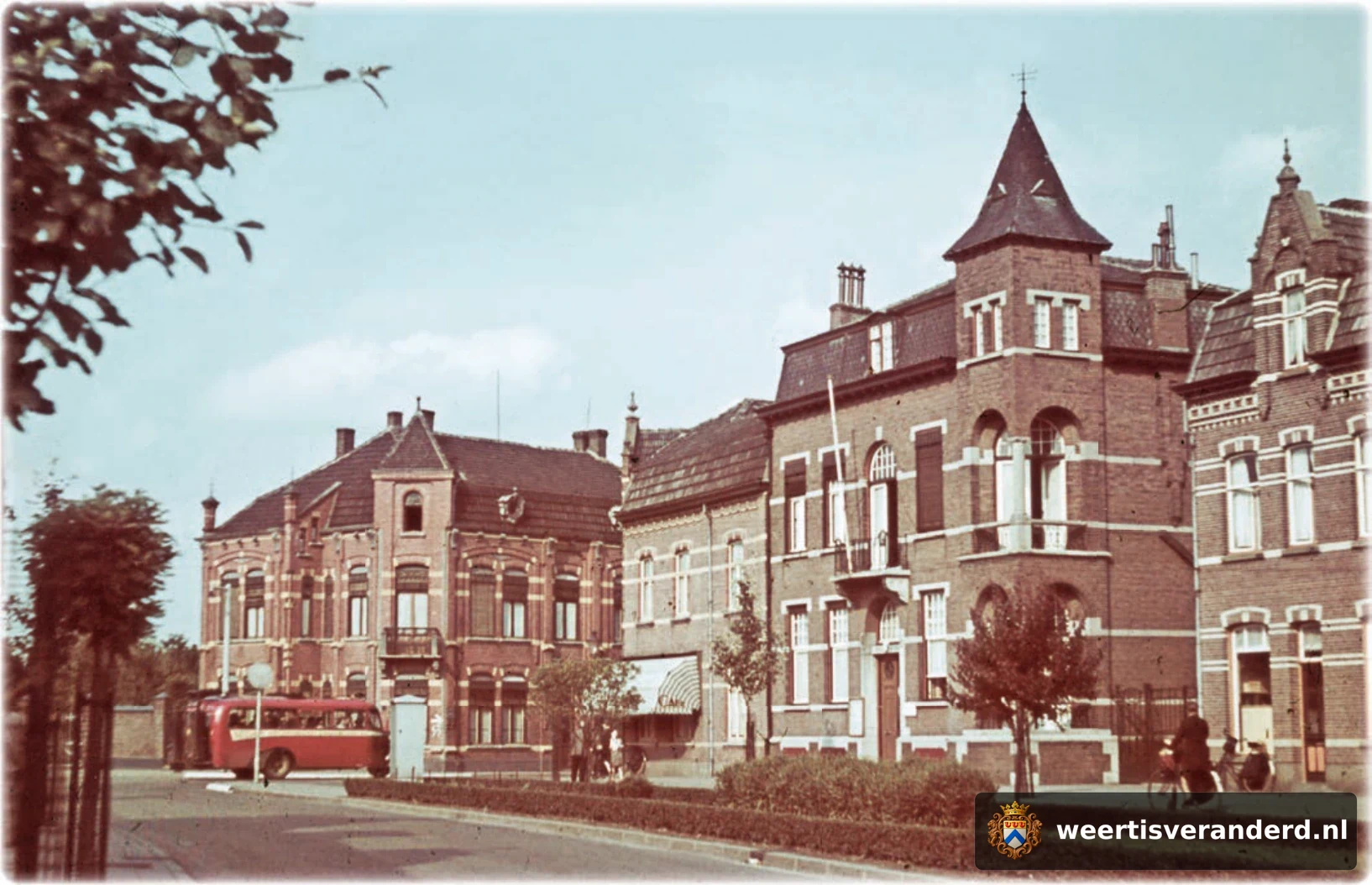 Herenhuis Meeuwis aan de Emmasingel