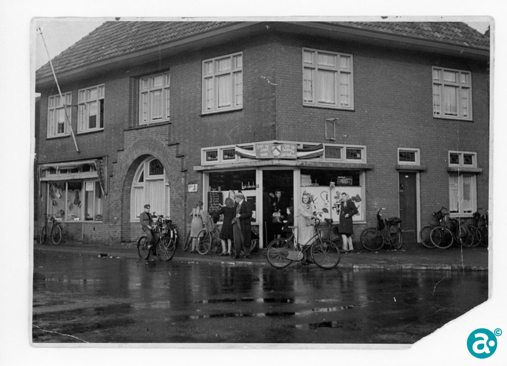Winkel van Louis Jacobs tijdens de Weerter Winkelweek