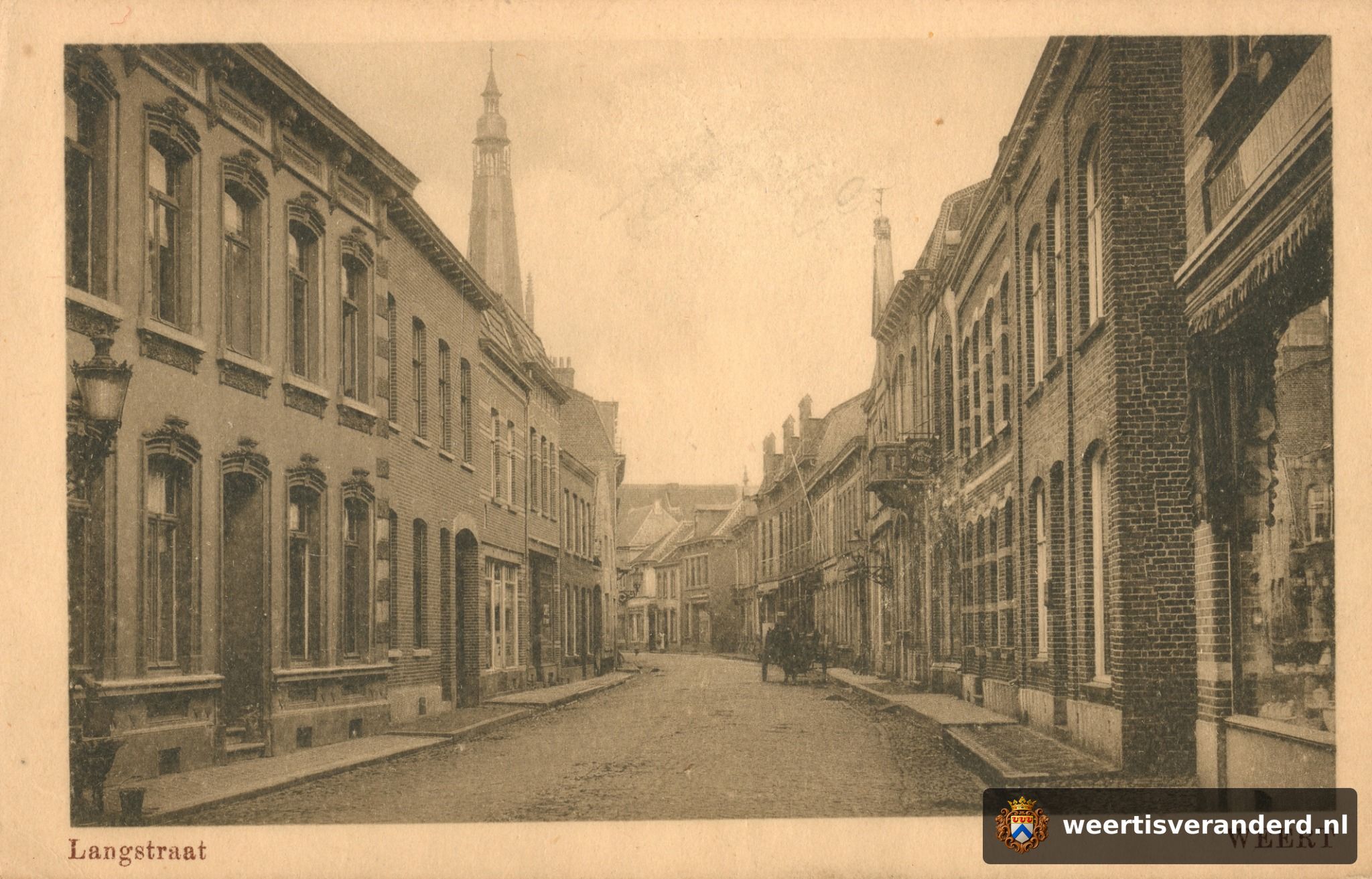 Oude ansicht van de Langstraat in Weert