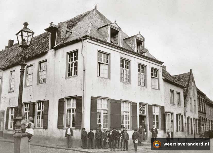 Hoek Beekstraat en Muntpromenade (1899)