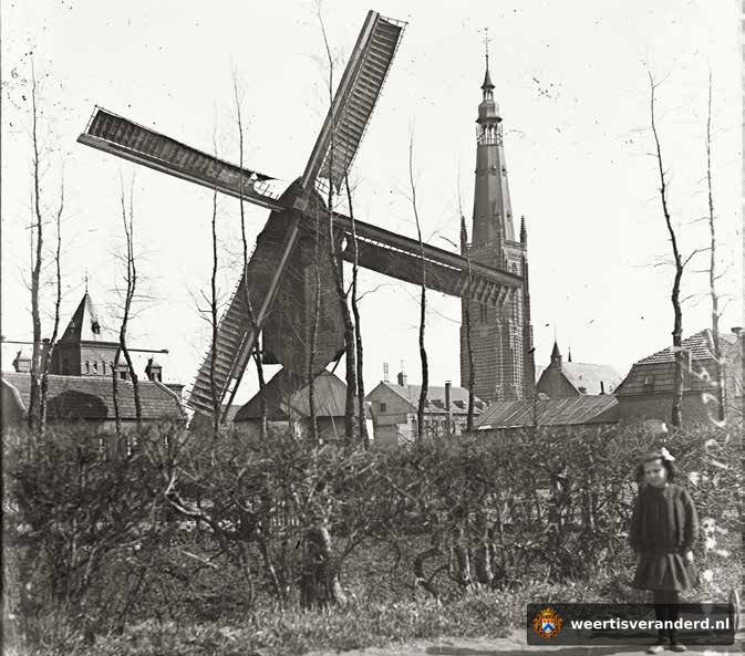 Binnenmolen, Bisschoppelijk College en Martinuskerk (1910)