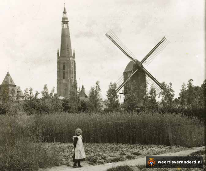 De Binnenmolen aan het Moolenstraatje (1905)