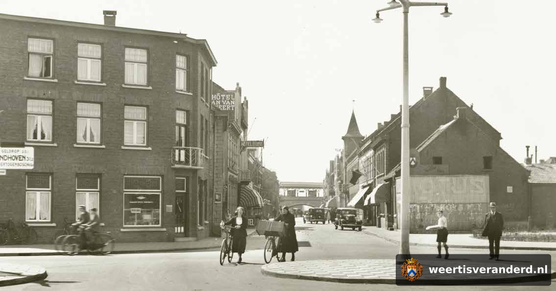 De Stationsstraat en het Julianaplein (1929)