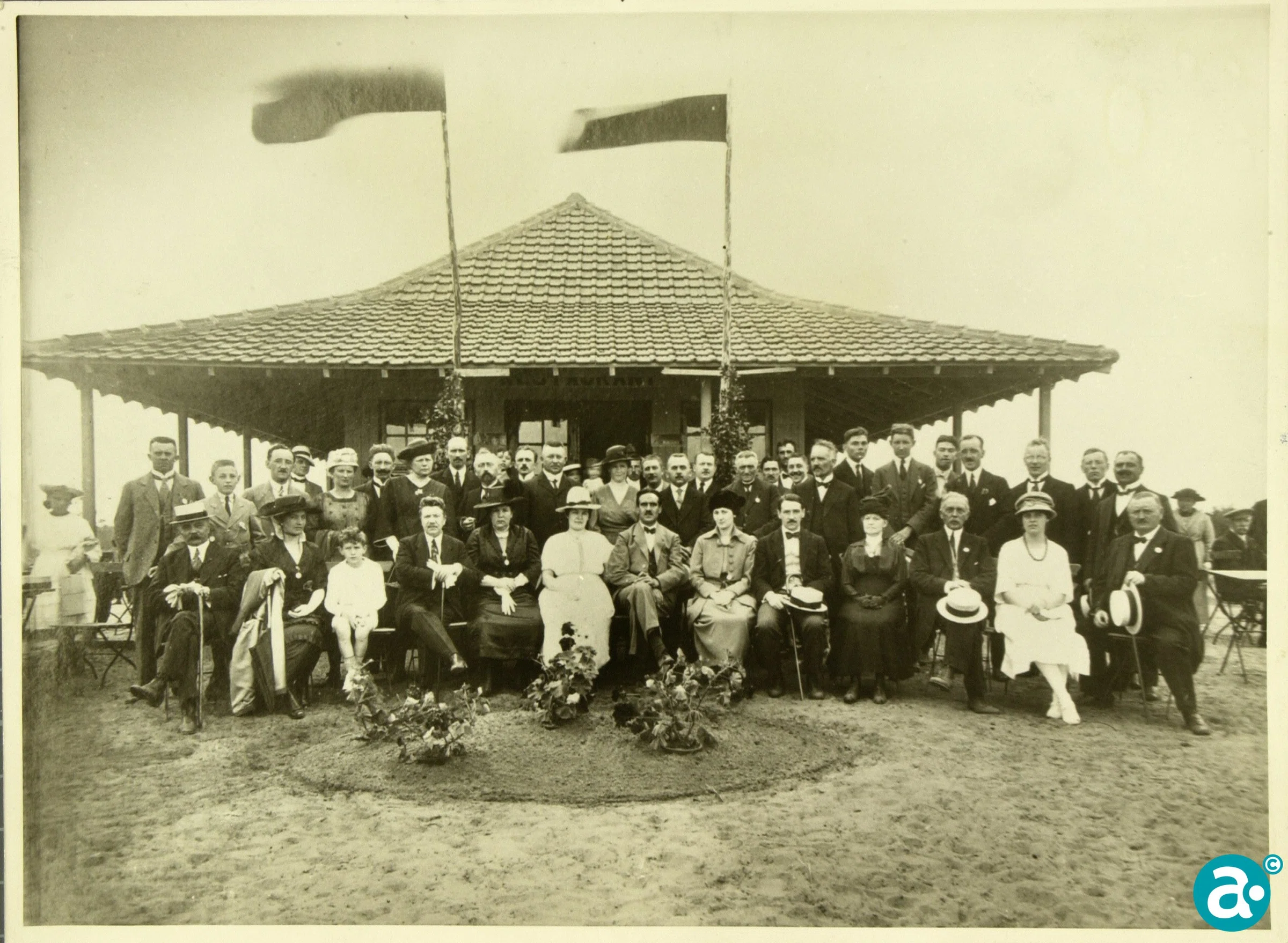Genodigden opening
Lustoord IJzeren Man
1920 - GAW Beeldbank 5508