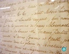 Gemeentearchief Weert,
Oud Administratief Archief, inv. nr. 5
Henri Bloemarts wordt op 20 juli 1792 door ‘Fits James Princesse de Chimay’ benoemd tot secretaris van Weert, verzekerd als zij is van zijn ’bonnes vie, moeurs, fidelité et capacité ( zijn onberispelijk leven, zeden, trouw en capaciteiten). Hij volgt daarmee zijn vader Martin Guillaume op. Op de volgende blad is vastgelegd dat de eed op 30 juli 1792 is afgelegd.