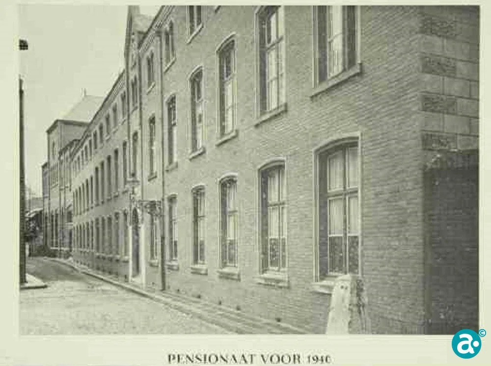Pensionaat Saint Louis rond 1940 - GAW Beeldbank 6714