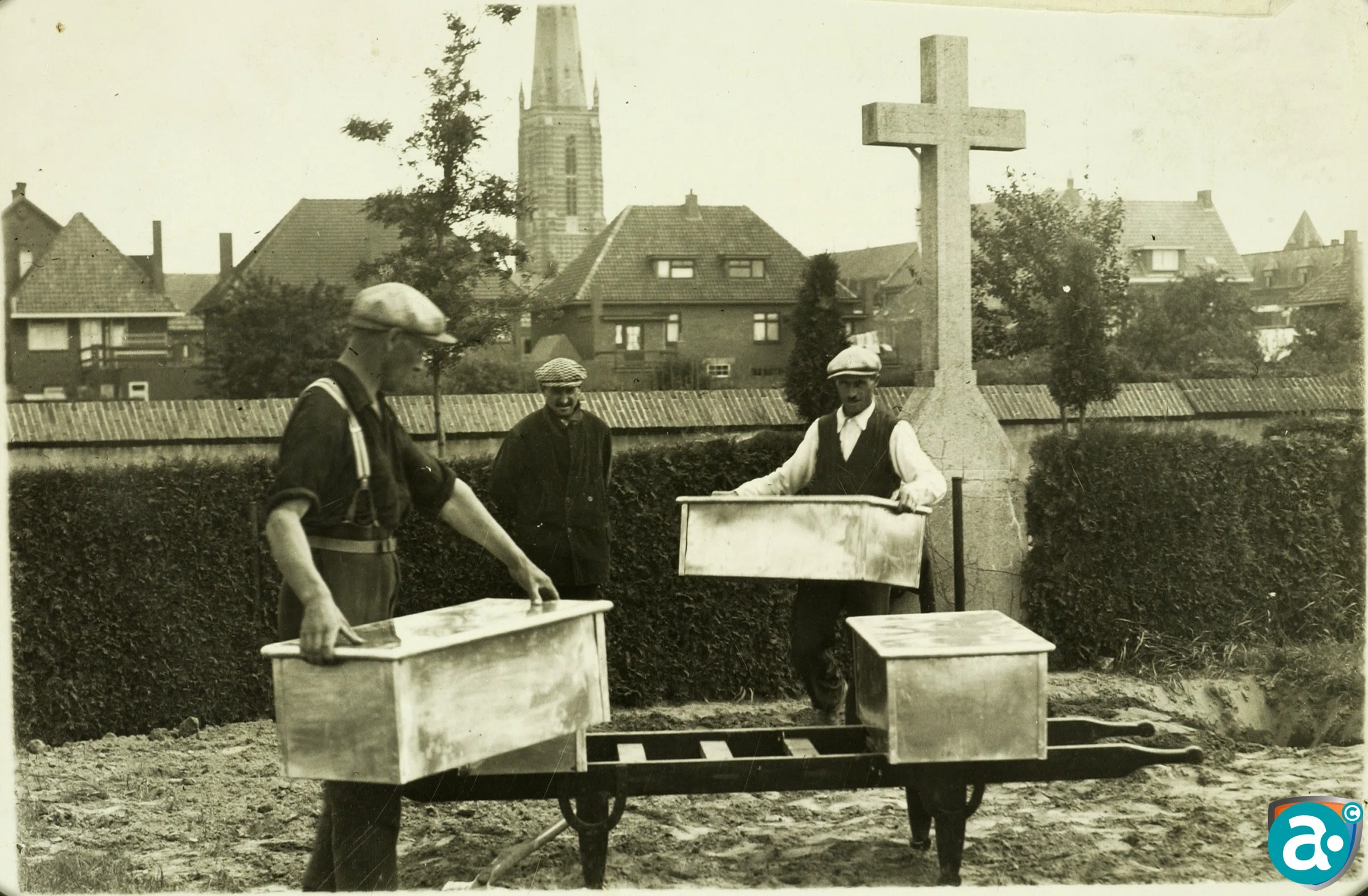 De lichamen worden dan herbegraven in een gemeenschappelijk graf aan de Molenpoort in Weert.