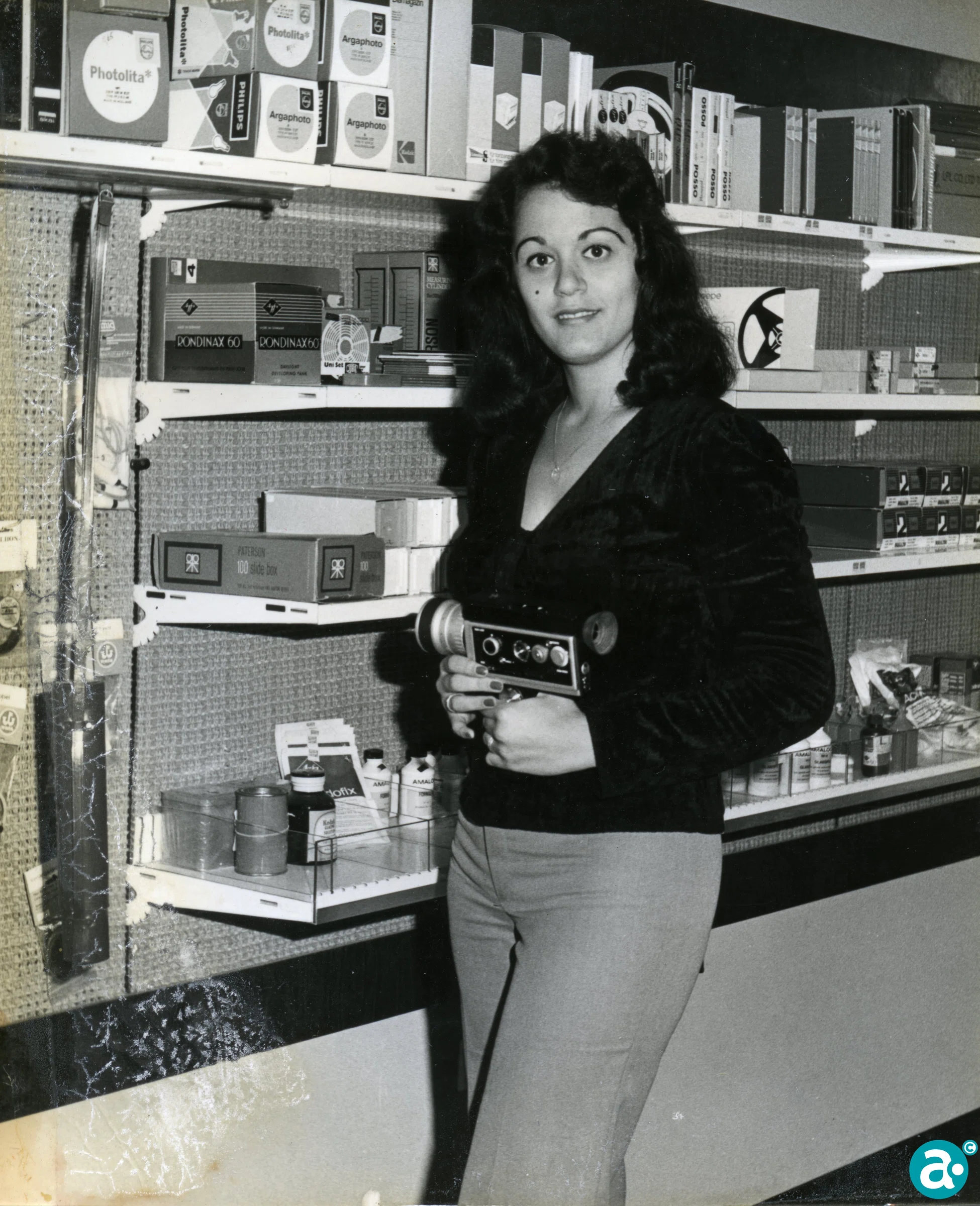 Peggy Meijer bij Fotozaak van Charles Lambrigts