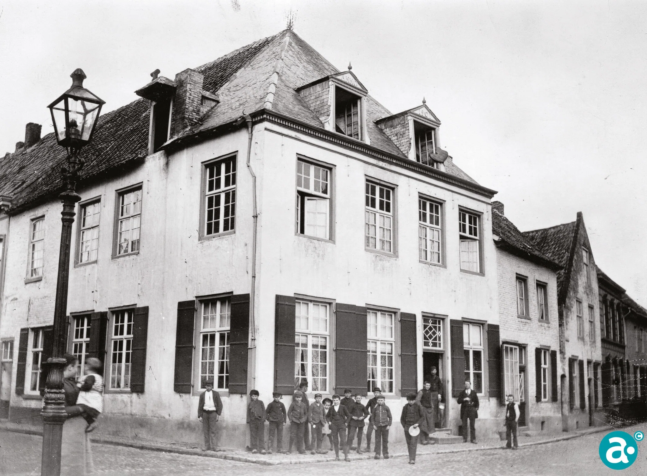 Hoekpand Molenstraat en Beekstraat