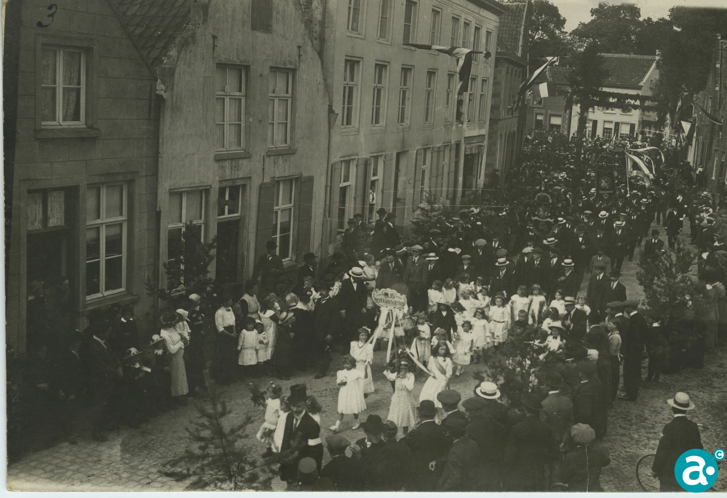 processie 'Gouden jubileum Martelaren van Gorcum'