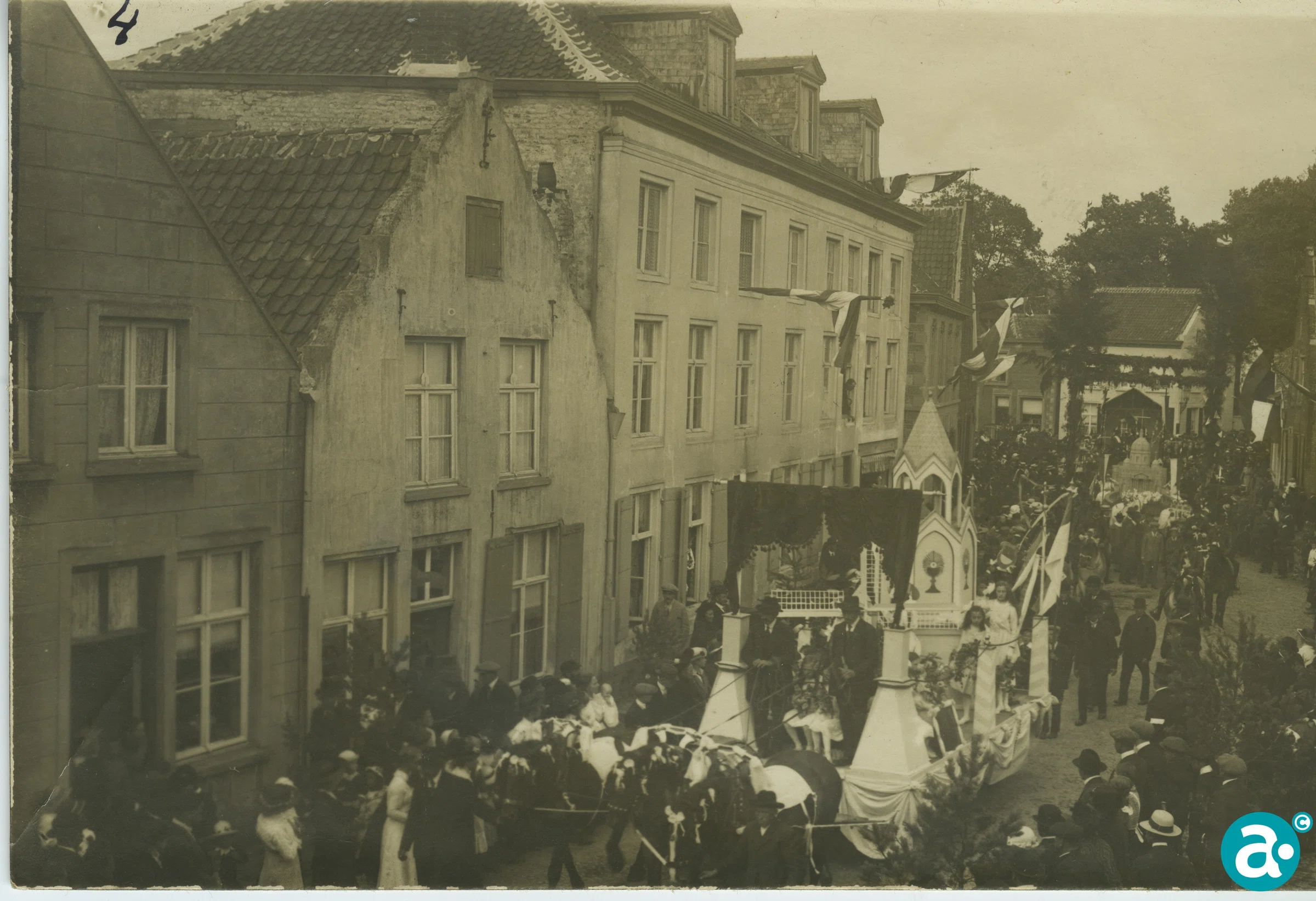 processie 'Gouden jubileum Martelaren van Gorcum'