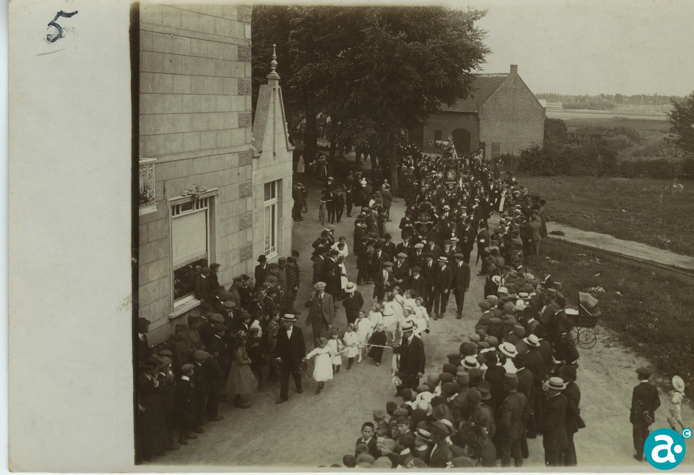 processie 'Gouden jubileum Martelaren van Gorcum'