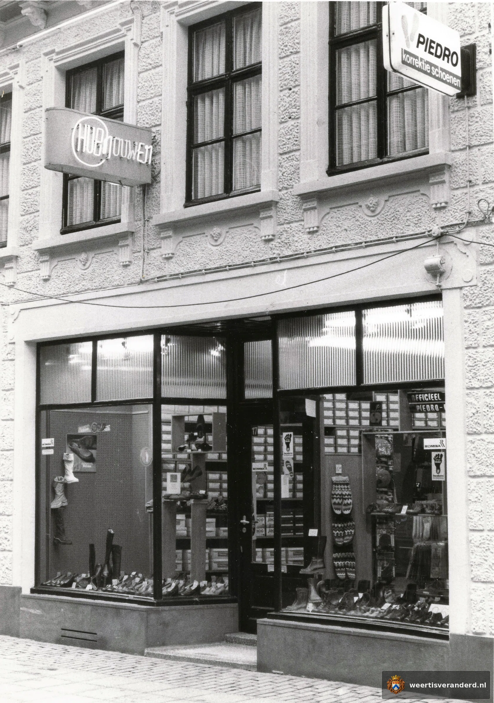 Schoenmagazijn C.H. Nouwen-Camp