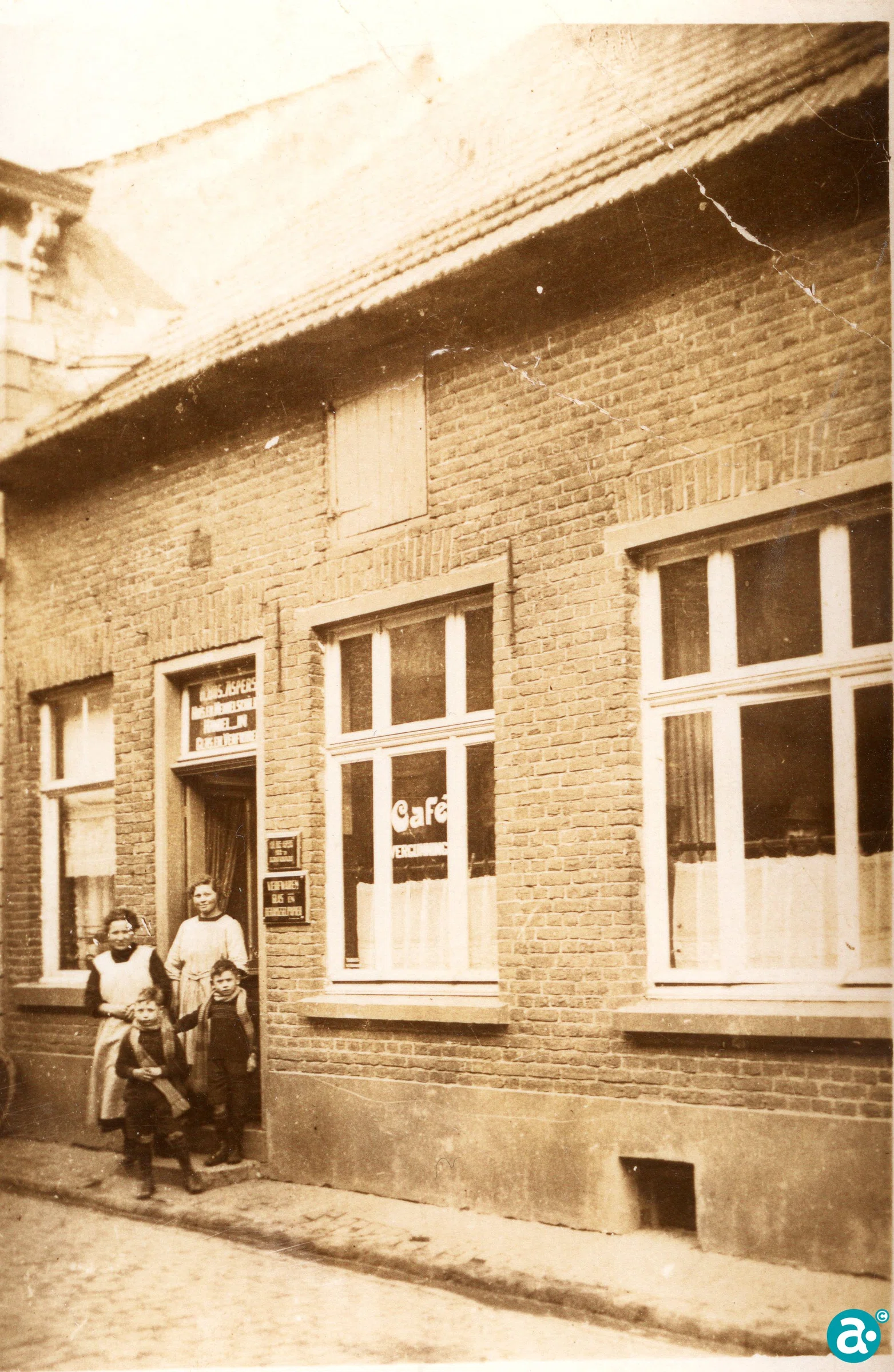 Café en schildersbedrijf van Bos - Aspers
