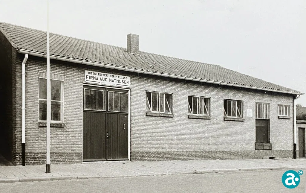 Distilleerderij van firma August Mathijsen