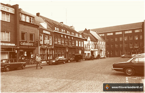 Café El Alamein en Hotel De Vesper zijn verdwenen, daarvoor is restaurant China in de plaats gekomen. Het gebouw van het pensionaat Saint Louis werd in 1983 gesloopt.