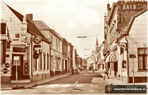 Uiterlijk is deze straat een twintigtal jaren voor de aanleg van de promenade weinig veranderd.