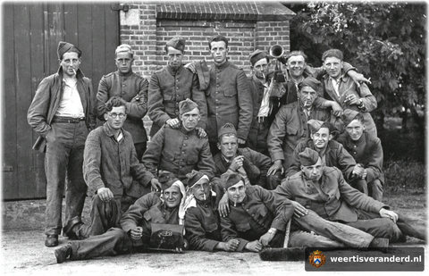 Soldaten in werkkleding