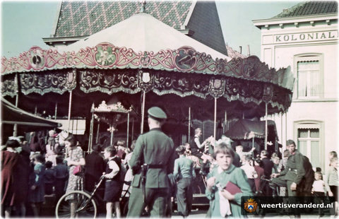 Kermis op de Markt tijdens de bezetting