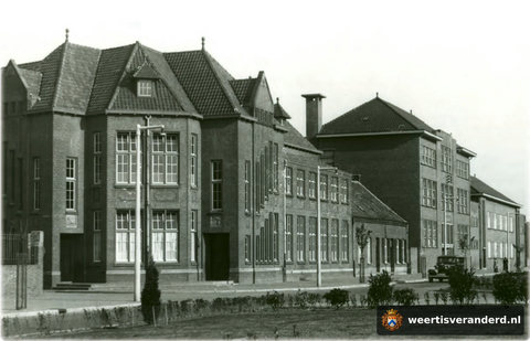Schoolgebouwen aan de Wilhelminasingel