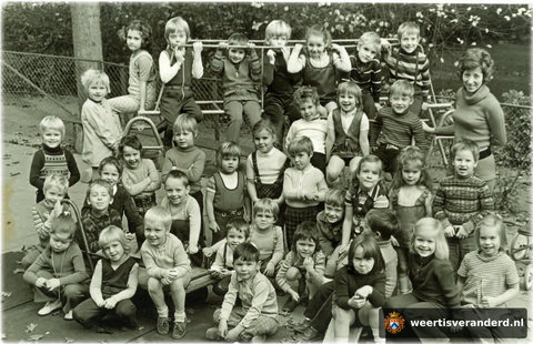 Klassefoto van kleuterschool St.-Raphaël