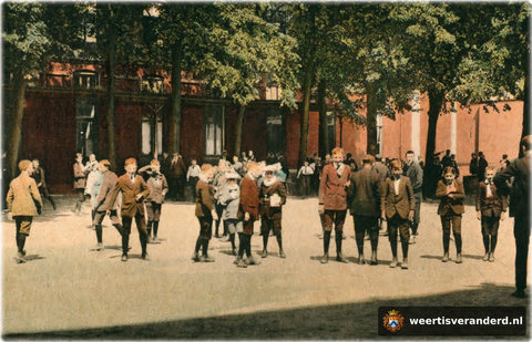 Cour van het Bisschoppelijk College