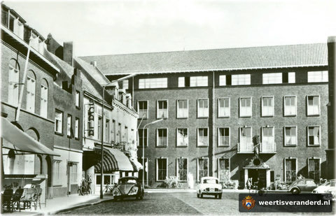 Vernieuwd voorfront van St.-Louis