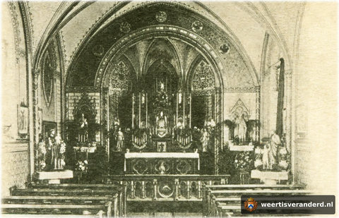 Interieur van de eerste kapel van St.-Louis