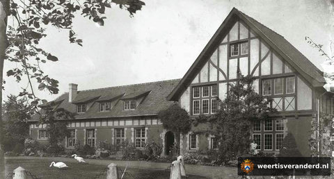 De tot woonhuis verbouwde Tiendschuur (1927)