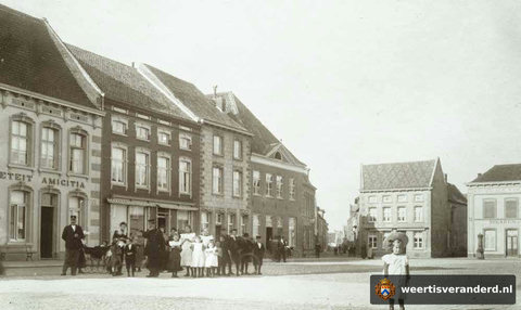 Sociëteit Amicitia op de Markt (1911)