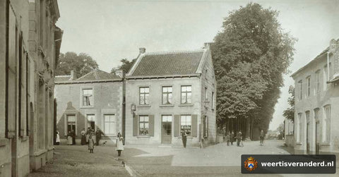 Woonhuizen aan de Oelemarkt (1899)