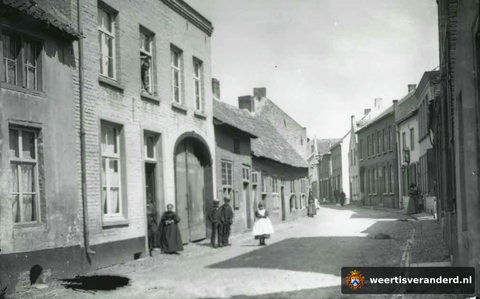 De Schoolstraat richting de Oelemarkt (1900)