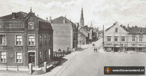 Hotel Mertens vanaf het station (1905)