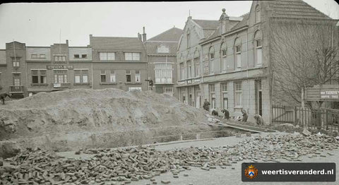 De tankgracht op het Stationsplein (1939)