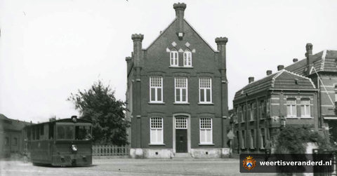 De voormalige stadsschool aan de Wilhelminasingel (1930)