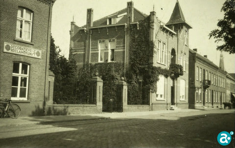 Woonhuis familie Smeets Stationsstraat
- GAW Beeldbank 1329