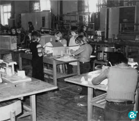Kindercursus poppenhuis maken 1973 - GAW Beeldbank CKC 34