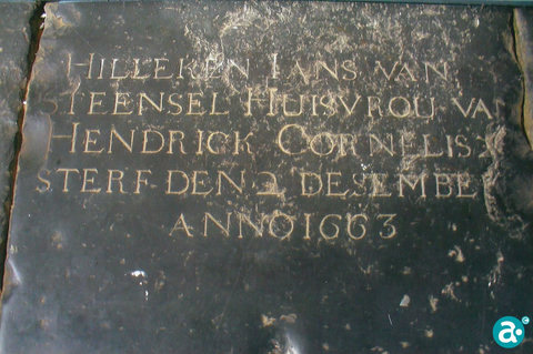 Grafsteen Hilleken Jans van Steensel in een zijbeuk van de St. Bavokerk (of Grote kerk) in Haarlem
foto particulier