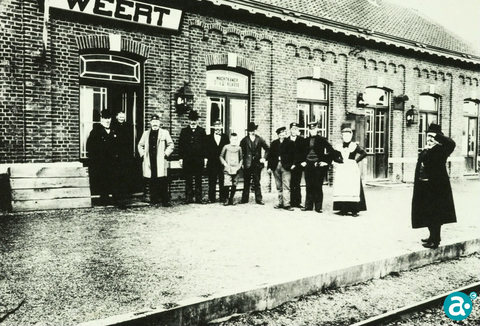 Stationsgebouw aan de Parallelweg in Weert van vóór 1913 - GAW Beeldbank 2313