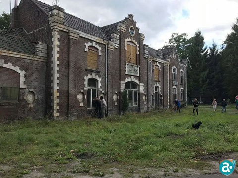 De Advocaat: van straalbedrijf naar natuurgebied, landhuis Beauchamps
