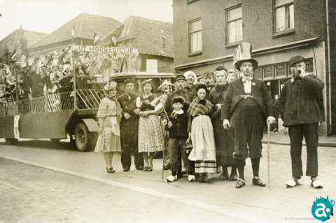 Optochtdeelnemers op de Biest, 1937.
