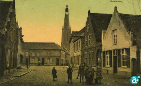 Oelemarkt met de Lange Jan