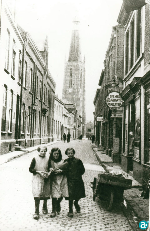 Drie Weerter meisjes