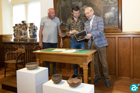 Ondertekening schekingsovereenkomst gemeente museum | Foto Jeroen Kuit