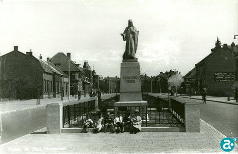 H.Hart monument