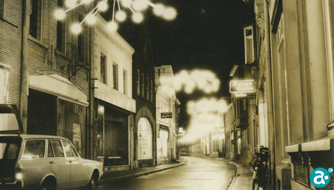 Feestverlichting in de Hoogstraat