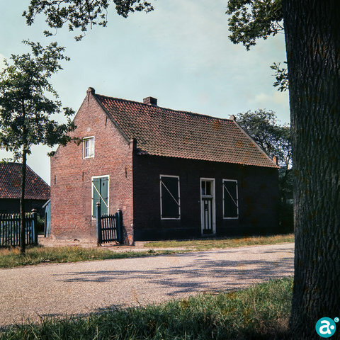 Grenspost Geuzendijk, de villa van Puuet