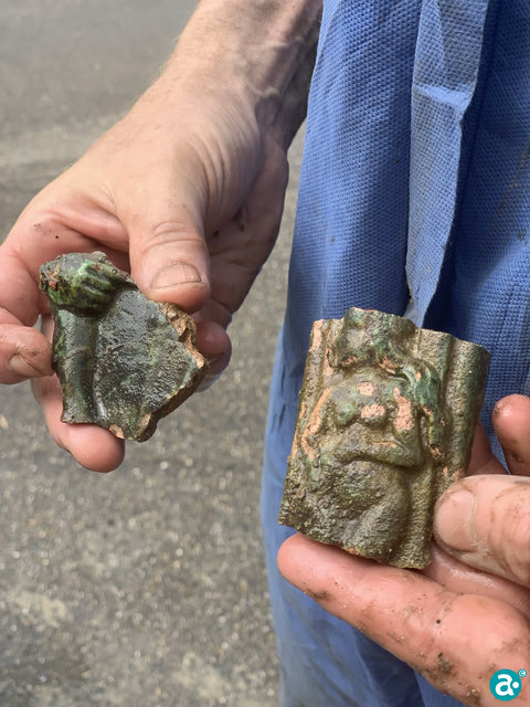 Erotische afbeeldingen op de kachel van de graven van Horne